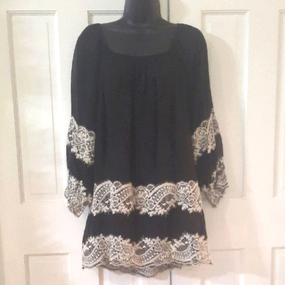 Black and White 3/4 Sleeve Embellished Blouse - SIZE XL - Boutique Style